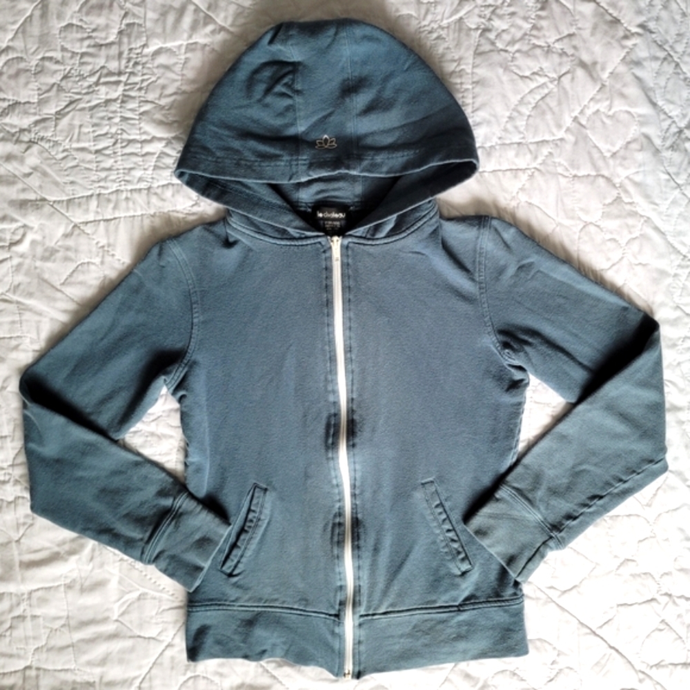 2/$15 🌼 Vintage Y2K Le Château Hoodie